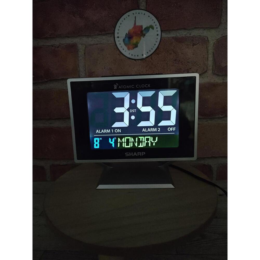 Sharp SPC 569 Atomic Desktop Dual Alarm Clock Multiple Time Zones Color Display